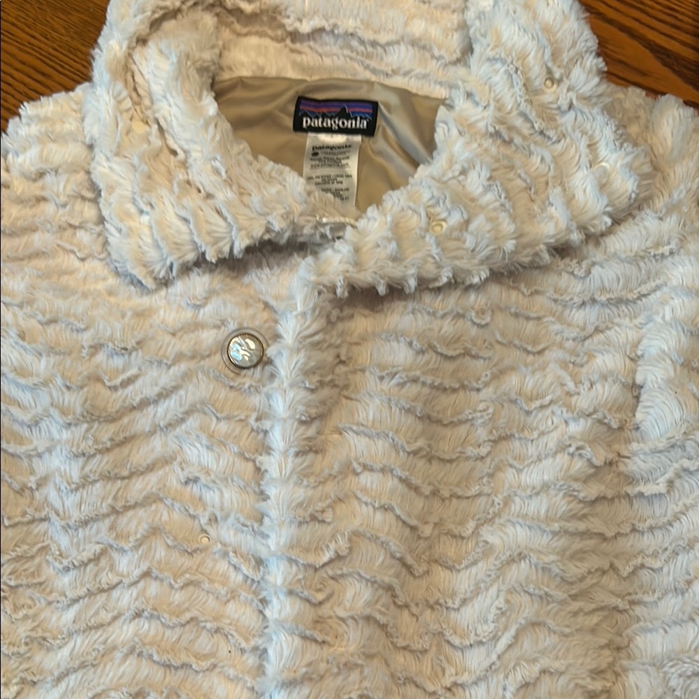 Patagonia Cream Fleece Jacket - Picture 3 of 4